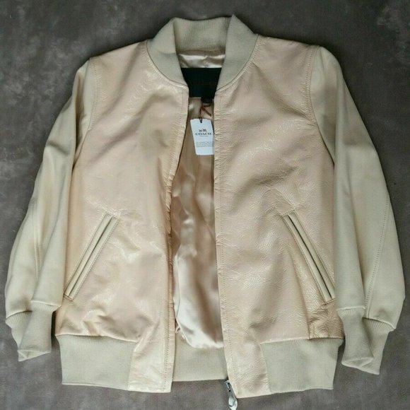COACH Patent Leather Jacket 3/4 sleeve Beige ITALY